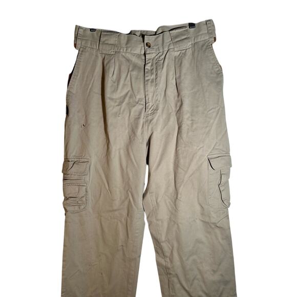 Clearwater Men's Tan Cargo Pants - Picture 2 of 6